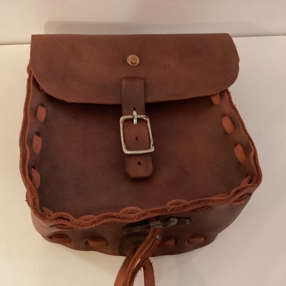 Hand crafted leather bag with fringe - Picture 1 of 13